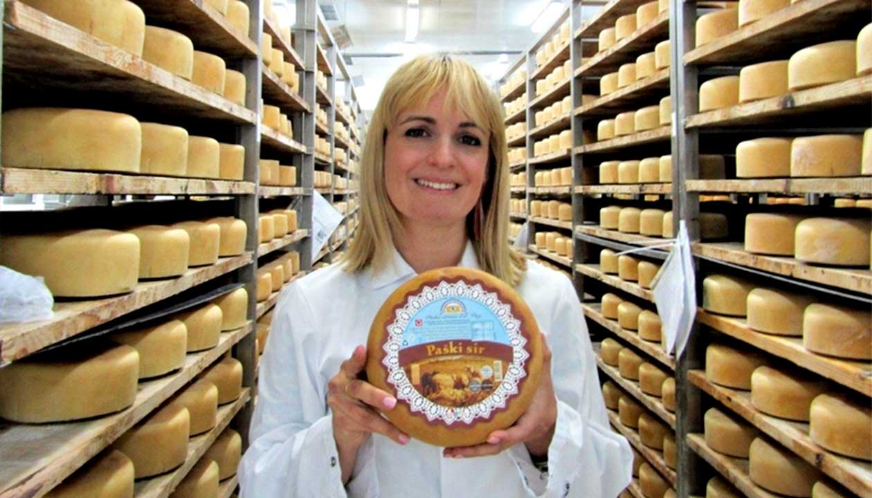 Paška Sirana